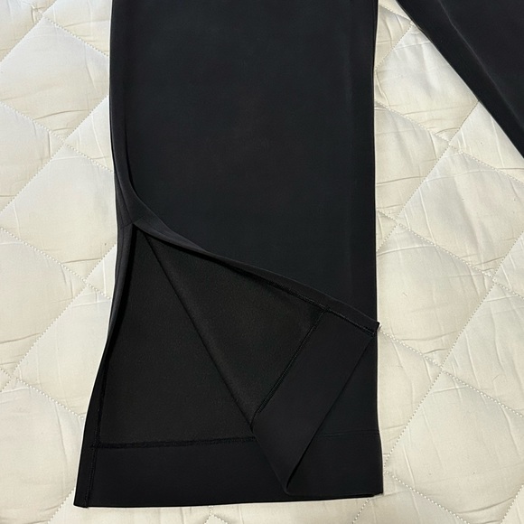 Lululemon Wide Leg Crop - Picture 2 of 7